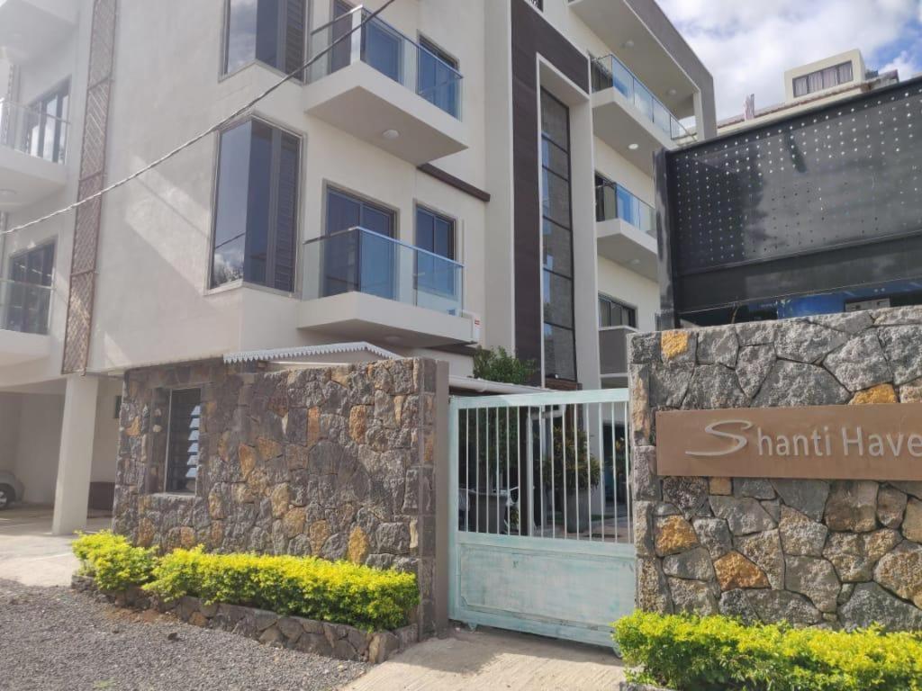 Shanti Haveli Beachfront Apartments Flic-en-Flacq Exterior foto
